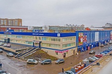Входная группа БЦ Фрегат, офисный центр.  Удмуртская,  255в